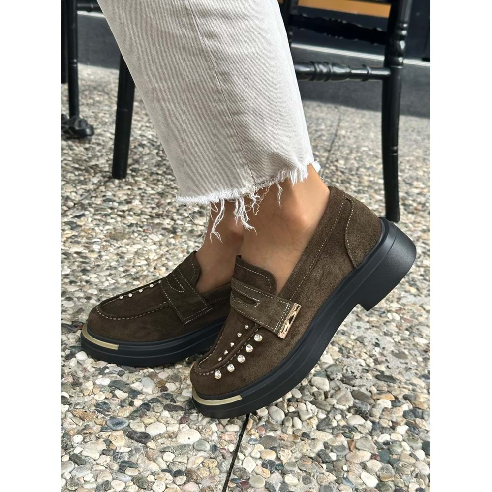 Haki Süet Taşlı Tokalı Loafer