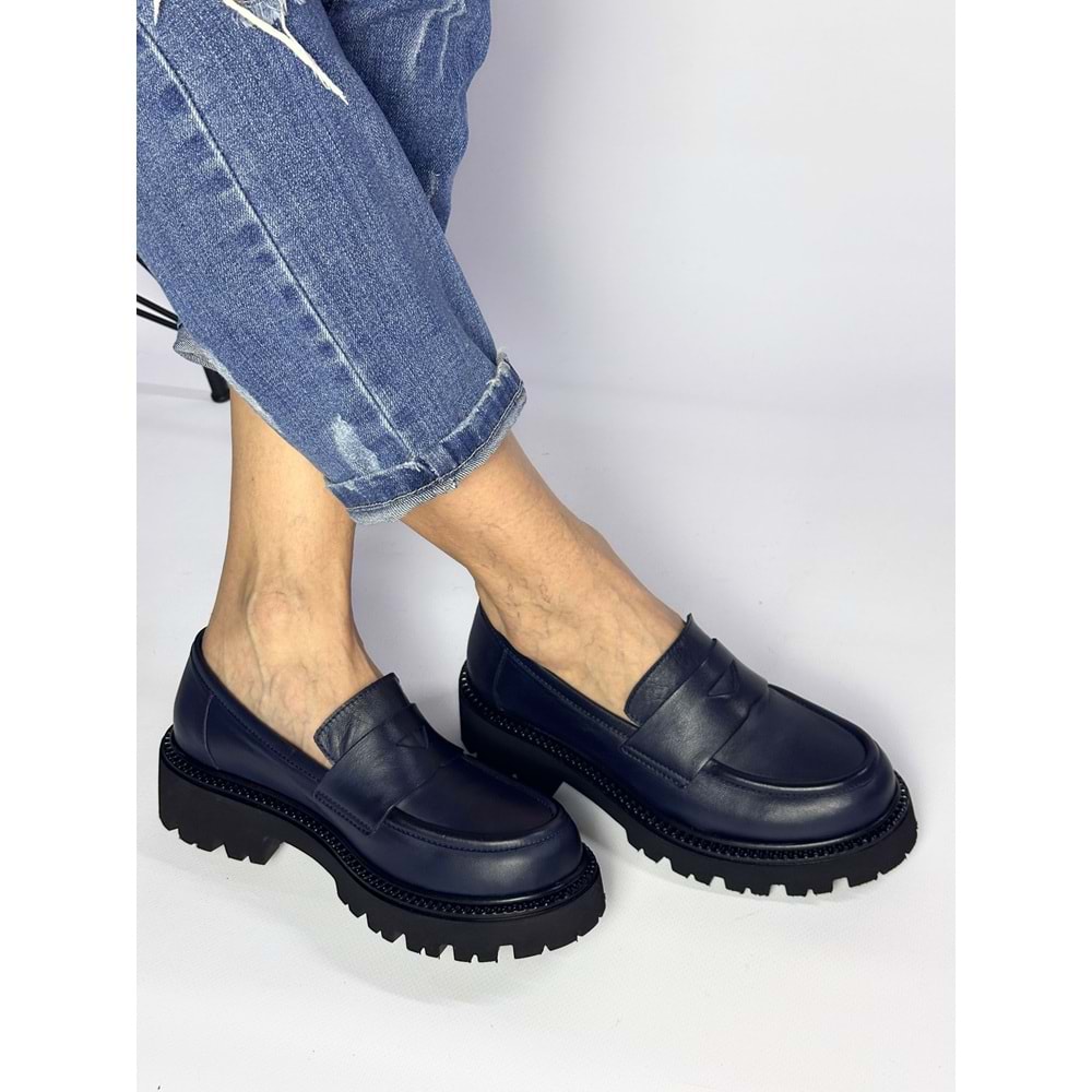 Lacivert Tokalı Kalın Taban Loafer