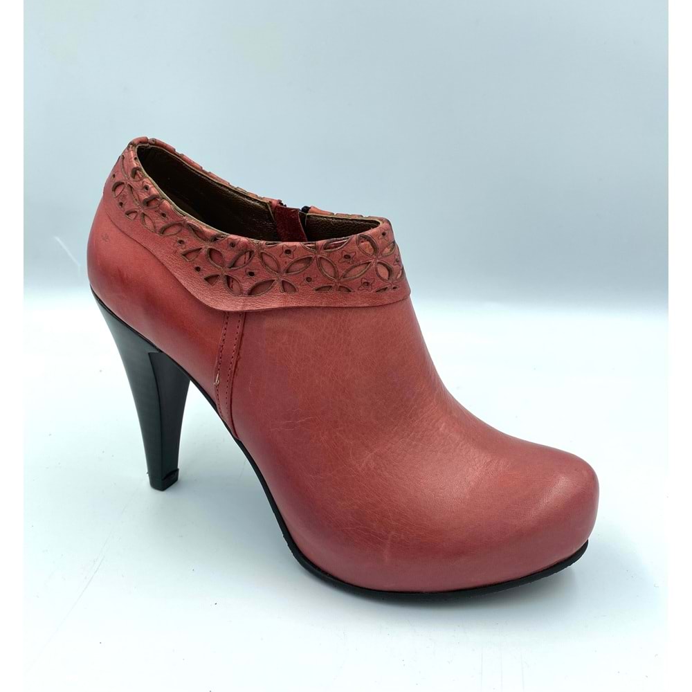 Açık Bordo Delikli Topuklu Bootie