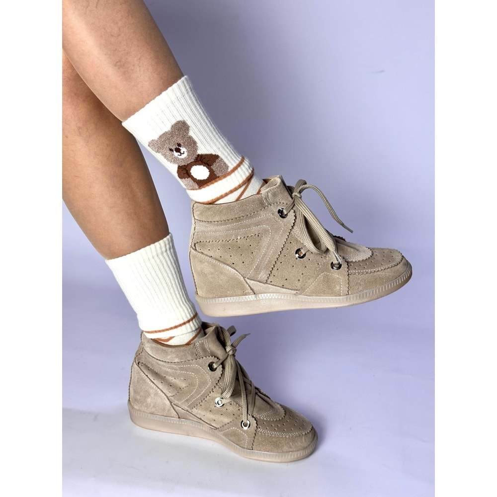 Bej Süet Bağcıklı Sneaker Bot