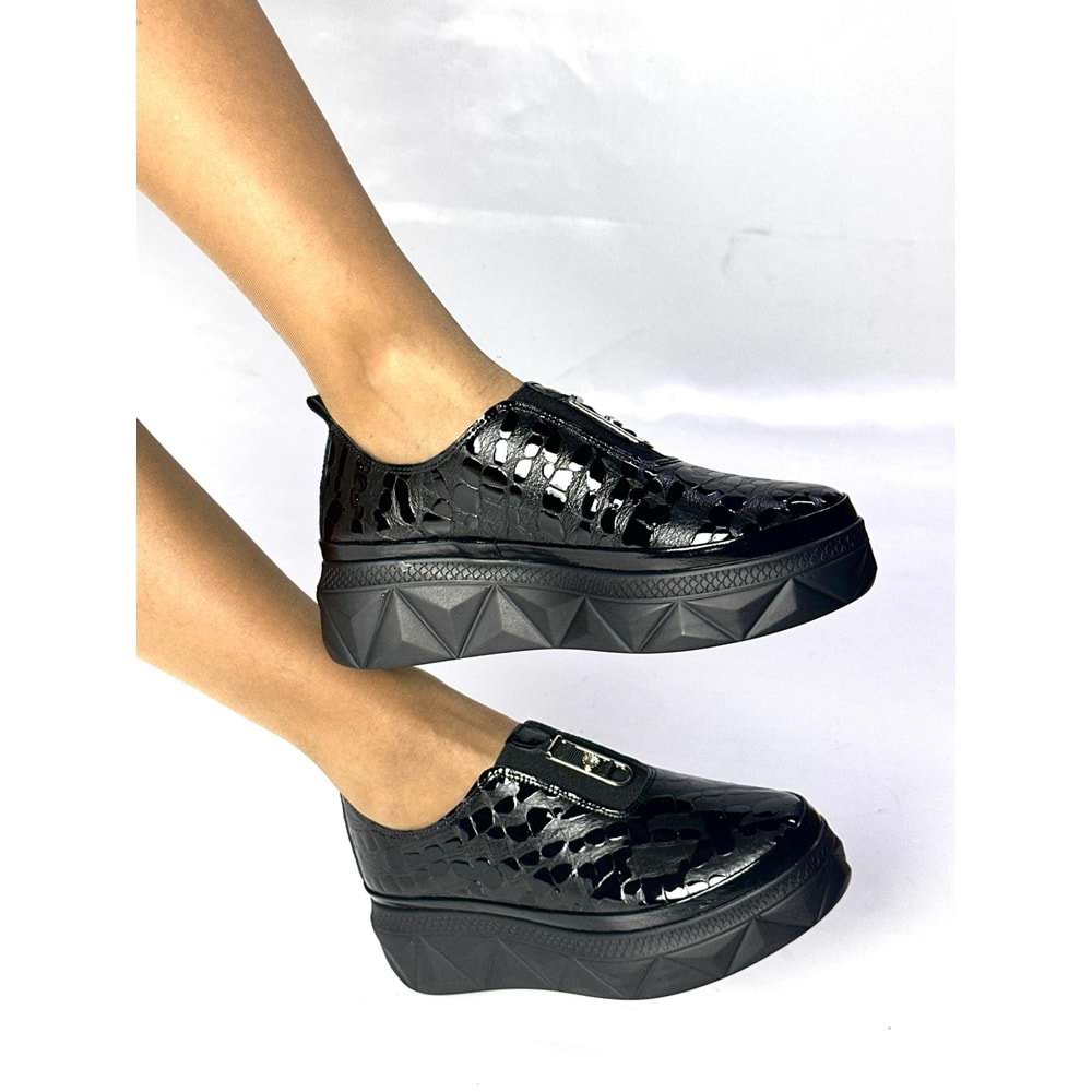 Siyah Kroko Kroko Desenli Rugan Platform Spor Ayakkabı