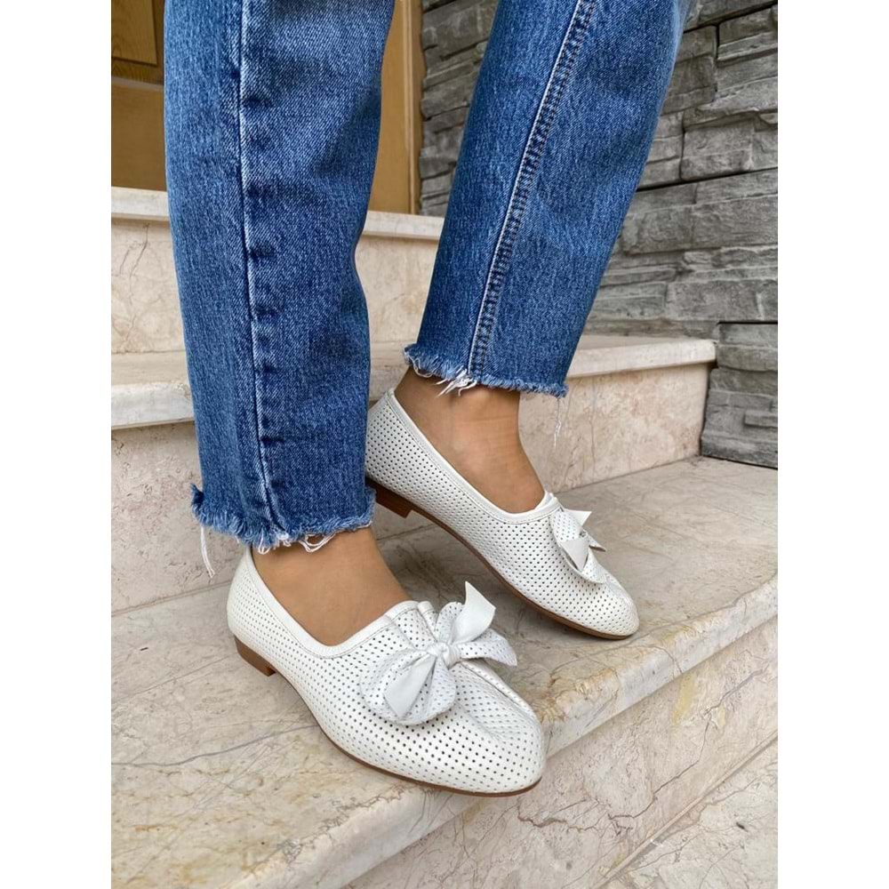 Bej Fiyonklu Babet