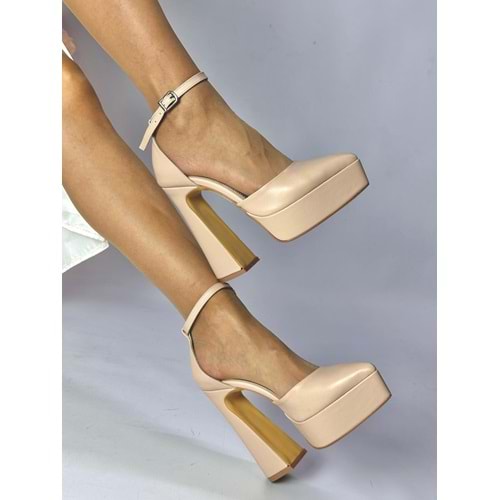 80-023 - NUDE - 39 - 80-023-NUDE-39